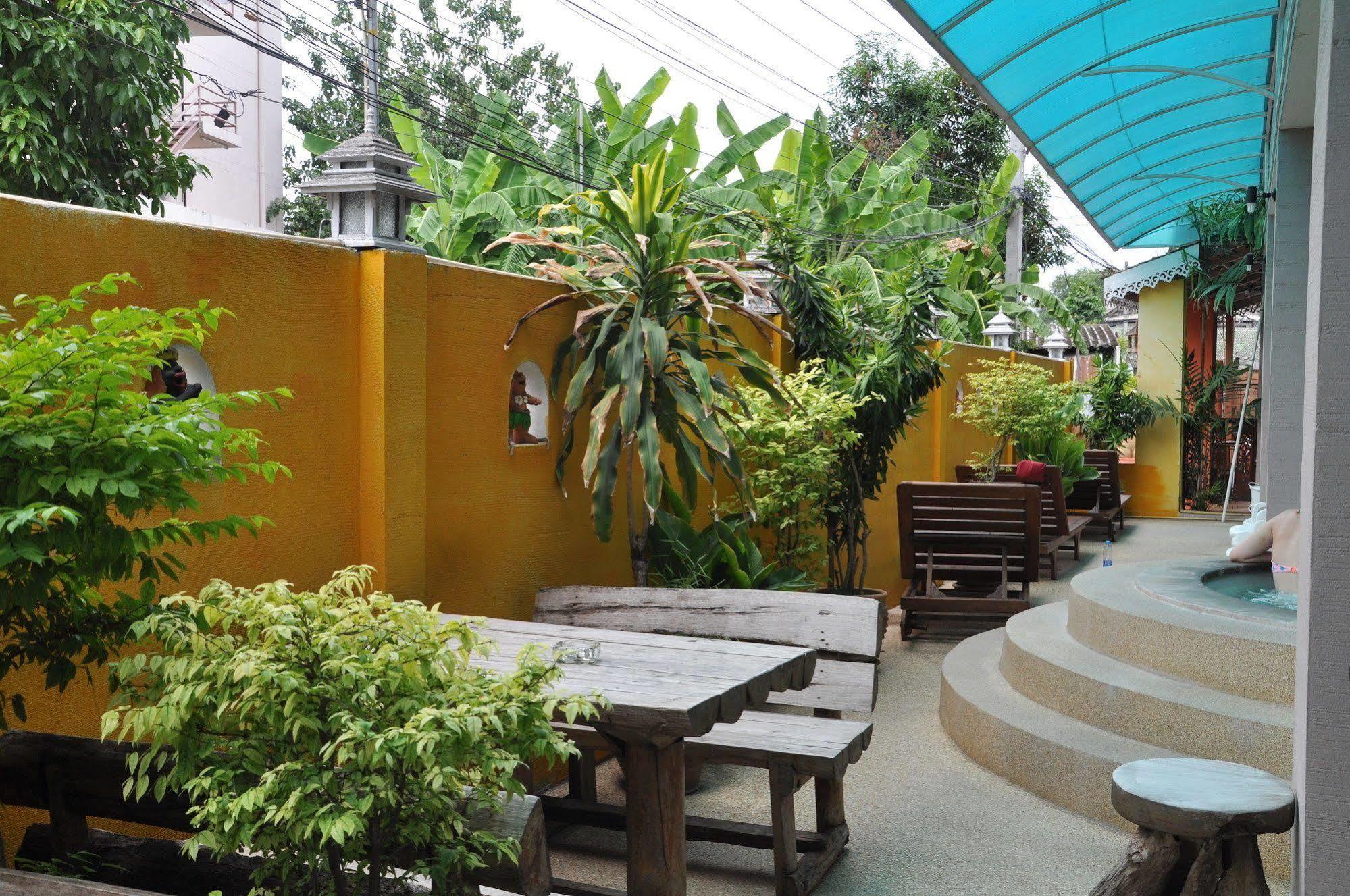 צ'יאנג מאי Thaphae Garden Guesthouse מראה חיצוני תמונה