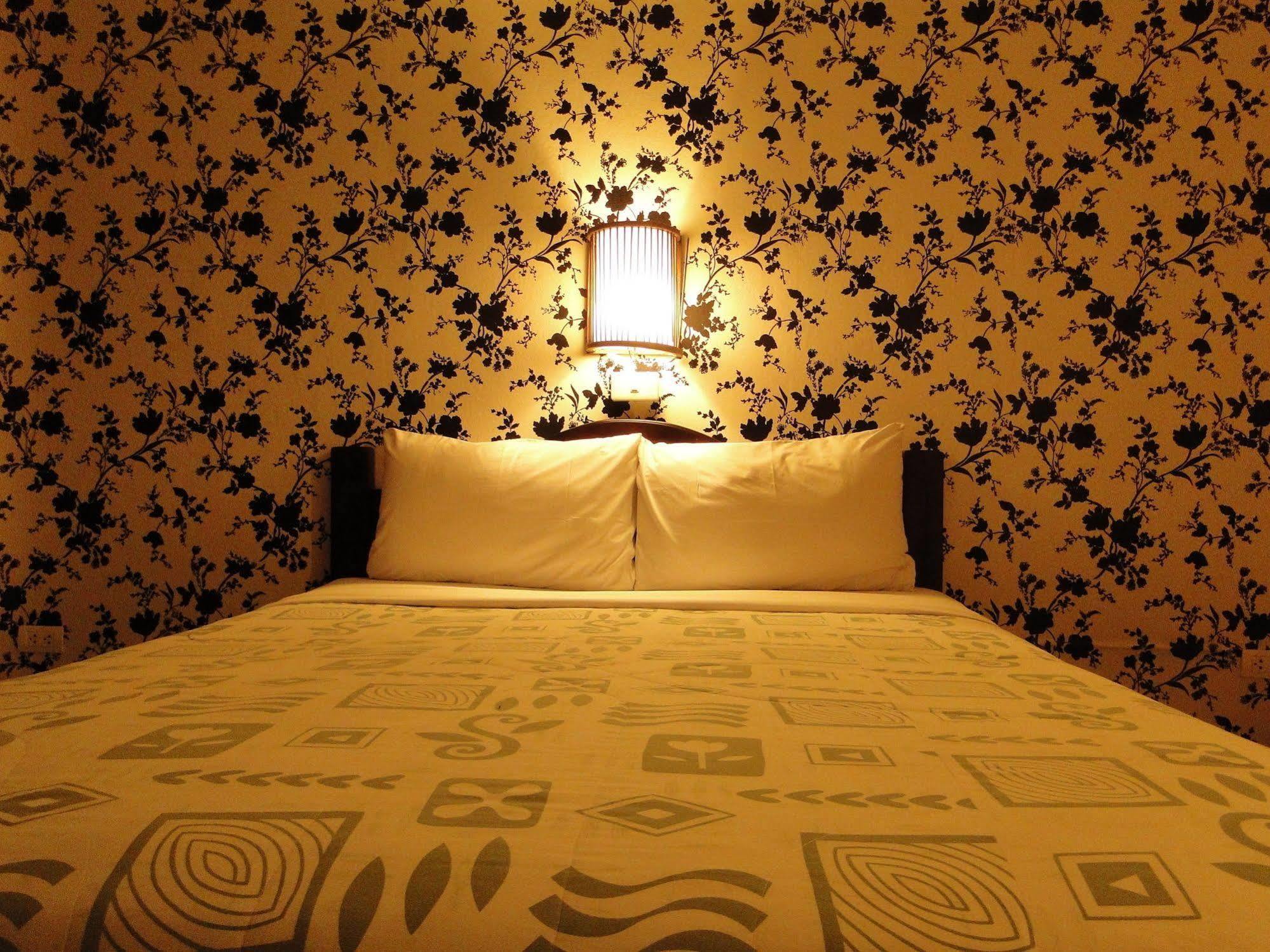 צ'יאנג מאי Thaphae Garden Guesthouse מראה חיצוני תמונה