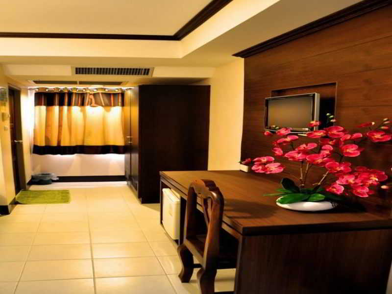 צ'יאנג מאי Thaphae Garden Guesthouse מראה חיצוני תמונה